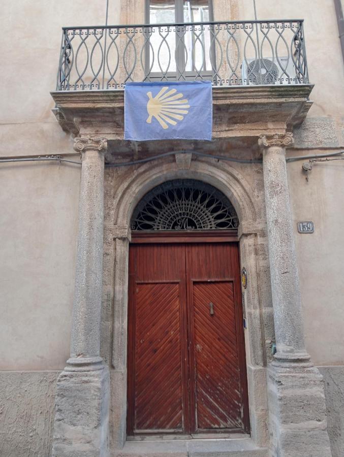 Santiago Rooms Caltagirone Extérieur photo